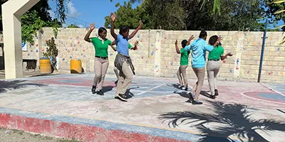 Featured image for the post: A visit to Centuro Educativo Escuela Cabeza de Toro in the Dominican Republic