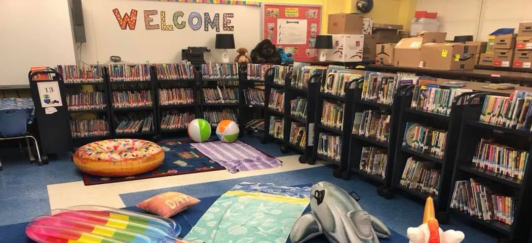 Hero image for the Books on the beach and a strong dedication to reading page