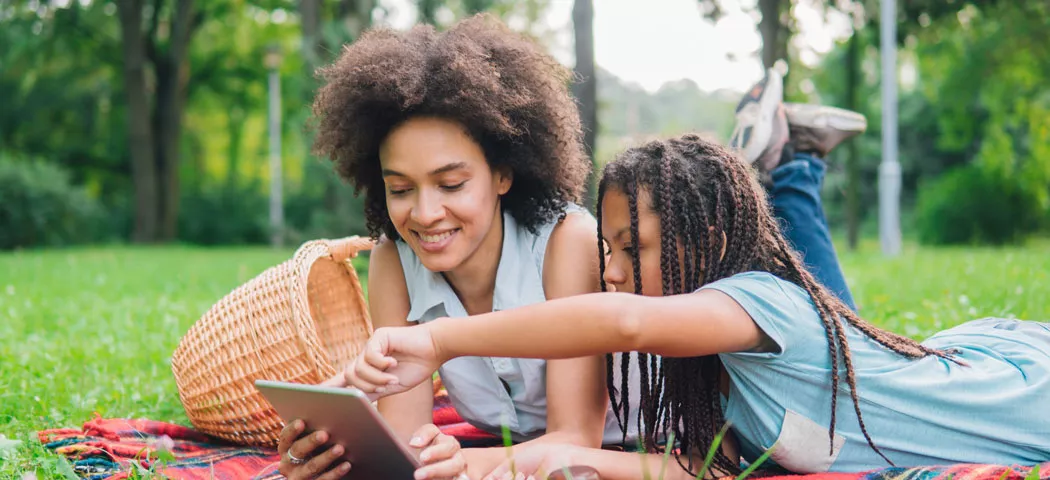 Feaured image for the post: How to build a summer reading program that engages students and families