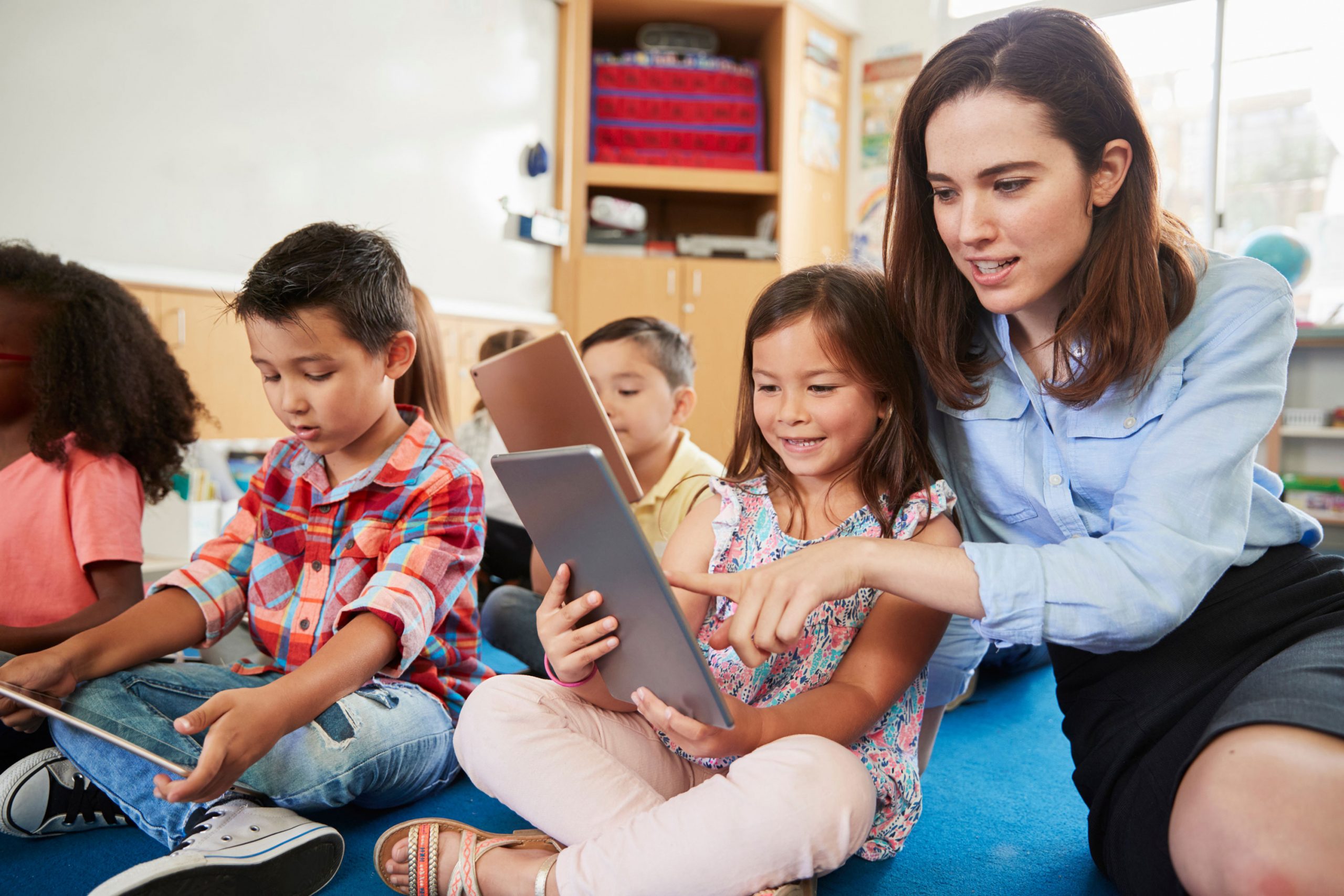 young children on tablets